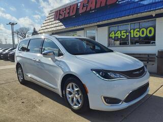 2020 Chrysler Pacifica for sale in Roseville MI