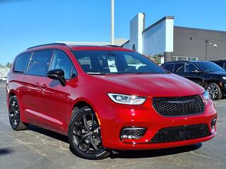 2026 Chrysler Pacifica for sale in Cincinnati OH