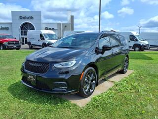 2025 Chrysler Pacifica