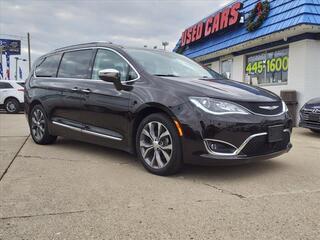 2017 Chrysler Pacifica for sale in Roseville MI