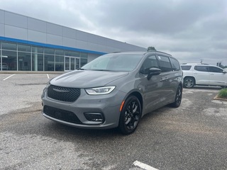 2025 Chrysler Pacifica