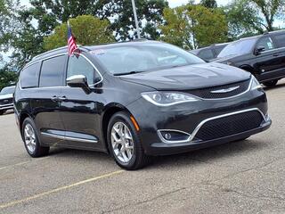 2018 Chrysler Pacifica for sale in New Hudson MI