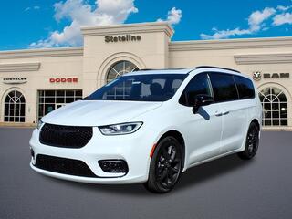 2026 Chrysler Pacifica