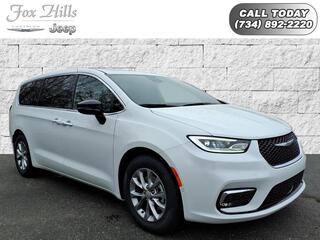 2026 Chrysler Pacifica for sale in Plymouth MI