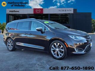 2018 Chrysler Pacifica for sale in Howell MI