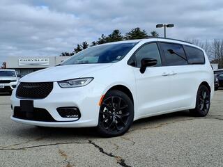 2026 Chrysler Pacifica