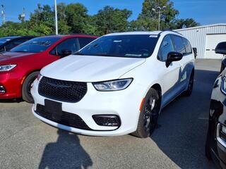 2026 Chrysler Pacifica