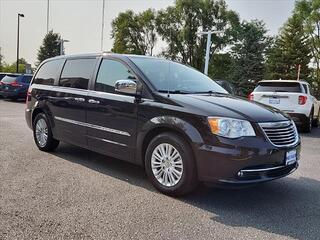 2014 Chrysler Town And Country