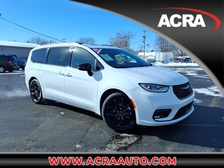 2025 Chrysler Pacifica for sale in Greensburg IN