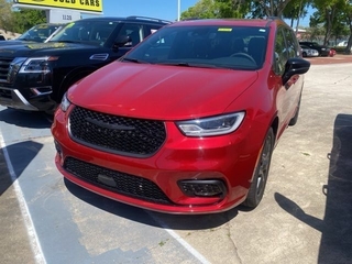 2025 Chrysler Pacifica