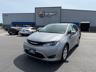 2017 Chrysler Pacifica Hybrid for sale in Oklahoma City OK