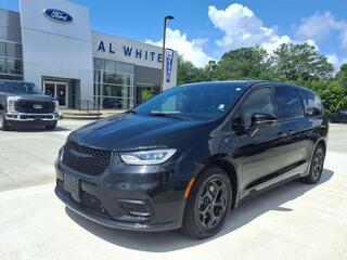 2022 Chrysler Pacifica Hybrid