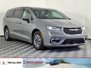 2023 Chrysler Pacifica Plug-In Hybrid