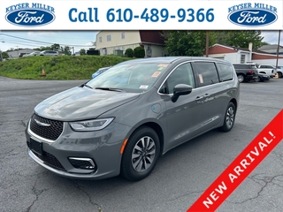2023 Chrysler Pacifica Plug-In Hybrid for sale in Mt. Juliet TN