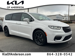 2022 Chrysler Pacifica Hybrid