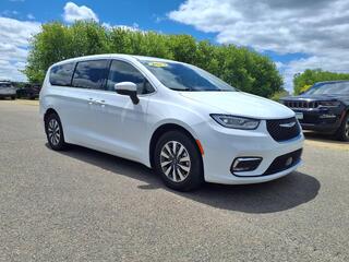 2023 Chrysler Pacifica Plug-In Hybrid
