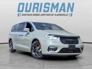 2022 Chrysler Pacifica Hybrid