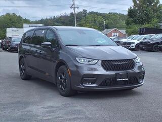 2023 Chrysler Pacifica Plug-In Hybrid for sale in Memphis TN