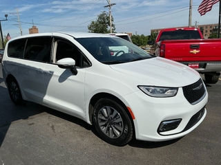 2023 Chrysler Pacifica Plug-In Hybrid