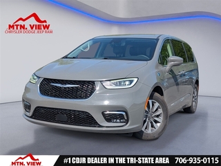 2022 Chrysler Pacifica Hybrid