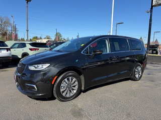 2023 Chrysler Pacifica Plug-In Hybrid