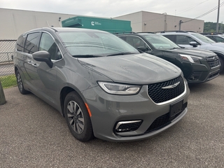 2023 Chrysler Pacifica Plug-In Hybrid