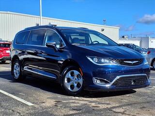 2017 Chrysler Pacifica Hybrid for sale in Cincinnati OH