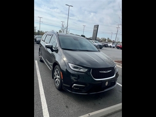 2022 Chrysler Pacifica Hybrid