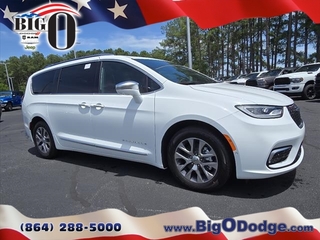 2024 Chrysler Pacifica Plug-In Hybrid for sale in Greenville SC