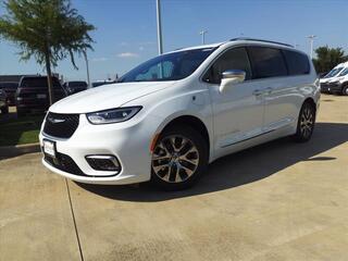 2024 Chrysler Pacifica Plug-In Hybrid