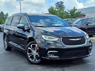 2025 Chrysler Pacifica for sale in Cincinnati OH