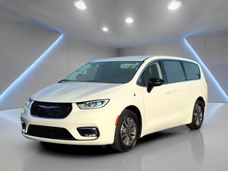 2024 Chrysler Pacifica Plug-In Hybrid