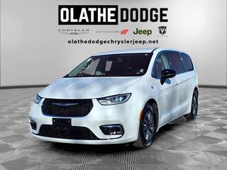 2024 Chrysler Pacifica Plug-In Hybrid