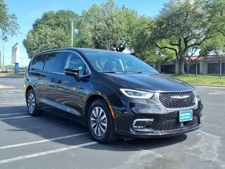2024 Chrysler Pacifica Plug-In Hybrid