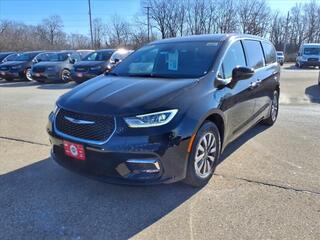 2025 Chrysler Pacifica Plug-In Hybrid