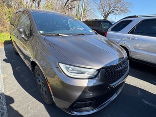 2022 Chrysler Pacifica Hybrid