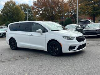 2022 Chrysler Pacifica Hybrid