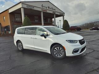 2023 Chrysler Pacifica Hybrid for sale in Clarksville TN