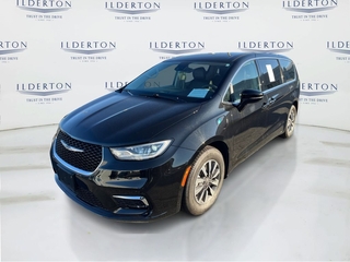 2024 Chrysler Pacifica Plug-In Hybrid for sale in High Point, NC