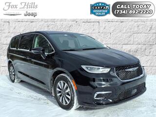 2024 Chrysler Pacifica Plug-In Hybrid