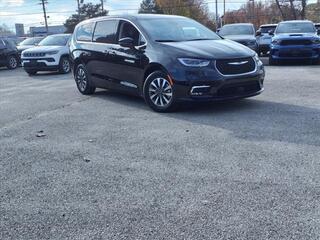 2024 Chrysler Pacifica Plug-In Hybrid for sale in Bowie MD