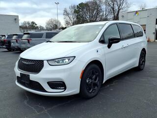 2024 Chrysler Pacifica Plug-In Hybrid for sale in Charlotte NC