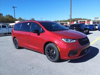 2024 Chrysler Pacifica Plug-In Hybrid