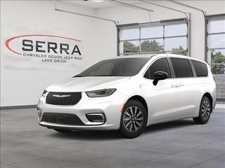 2025 Chrysler Pacifica Plug-In Hybrid