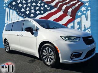 2025 Chrysler Pacifica Plug-In Hybrid for sale in Greenville SC