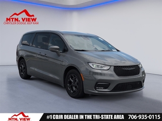 2022 Chrysler Pacifica Hybrid