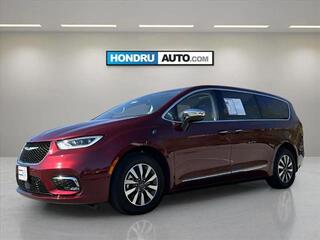 2023 Chrysler Pacifica Plug-In Hybrid