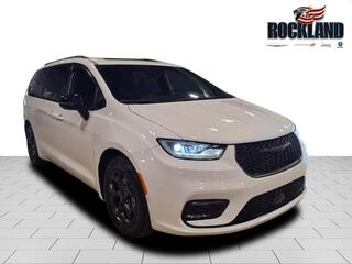 2024 Chrysler Pacifica Plug-In Hybrid