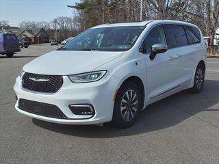 2023 Chrysler Pacifica Plug-In Hybrid
