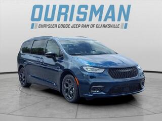 2025 Chrysler Pacifica Plug-In Hybrid